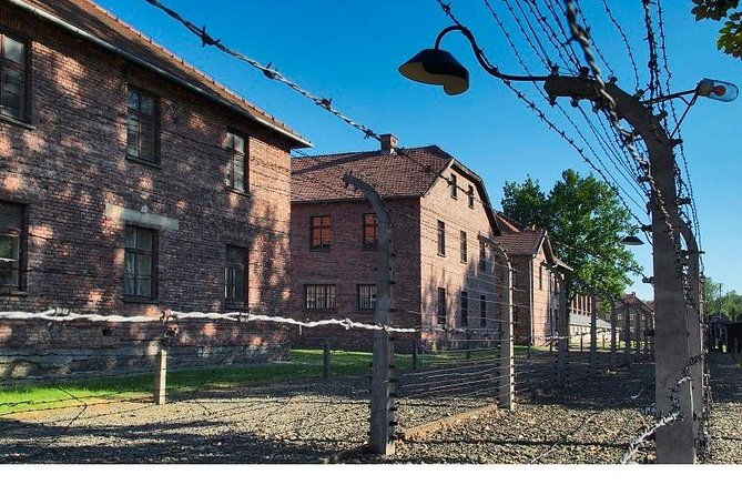 auschwitz-birkenau-museum-and-memorial-guided-tour-from-krakow