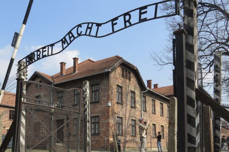 auschwitz-birkenau-museum-entry-ticket-with-guided-tour
