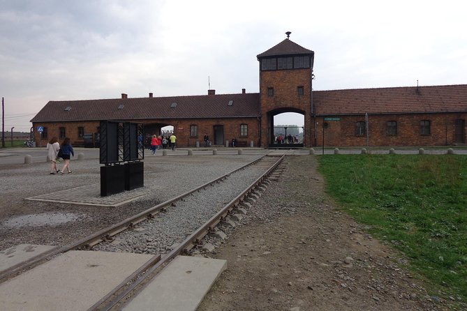 auschwitz-birkenau-museum-half-day-bus-tour-from-krakow