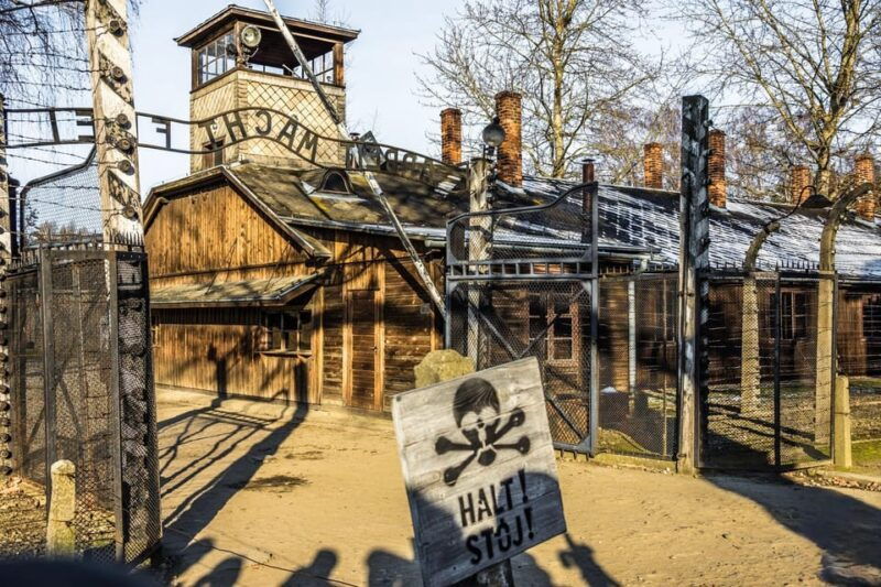 auschwitz-birkenau-skip-the-line-entry-ticket-guided-tour-2