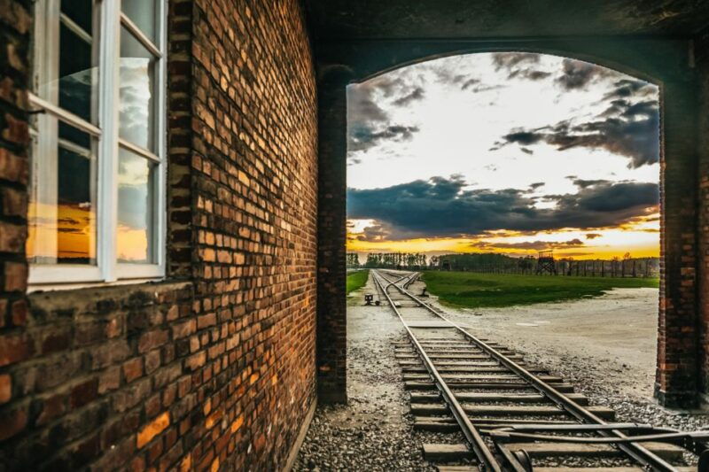 auschwitz-birkenau-skip-the-line-entry-ticket-guided-tour