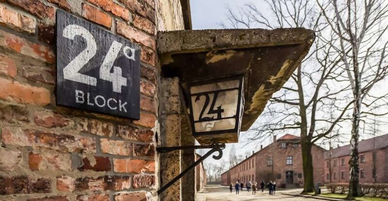 auschwitz-birkenau-skip-the-line-guided-tour