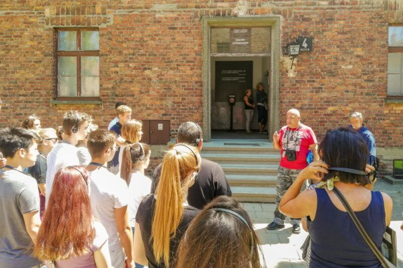 auschwitz-birkenau-skip-the-line-ticket-and-guided-tour