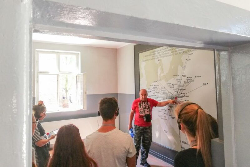 auschwitz-birkenau-skip-the-line-ticket-and-guided-tour