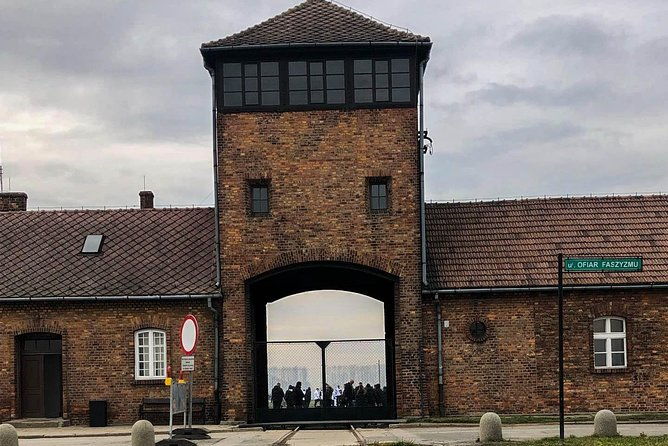 auschwitz-birkenau-tour-with-private-transport-from-krakow-3