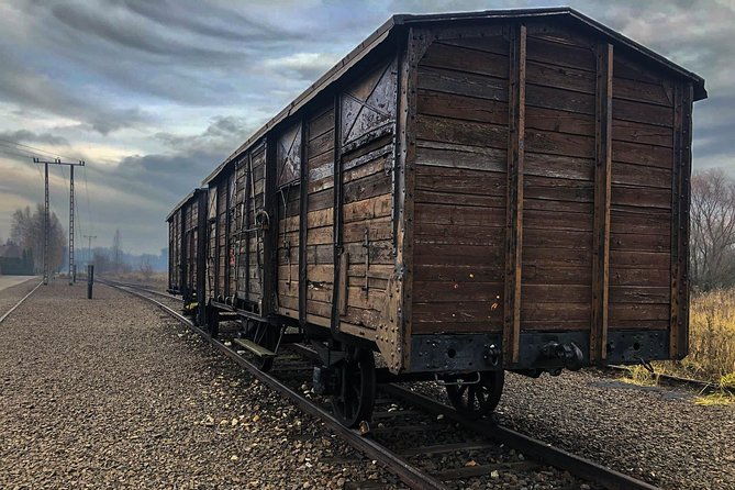 auschwitz-birkenau-tour-with-private-transport-from-krakow-3
