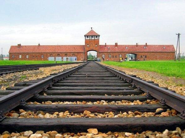 auschwitz-full-day-tour-from-warsaw-by-private-car