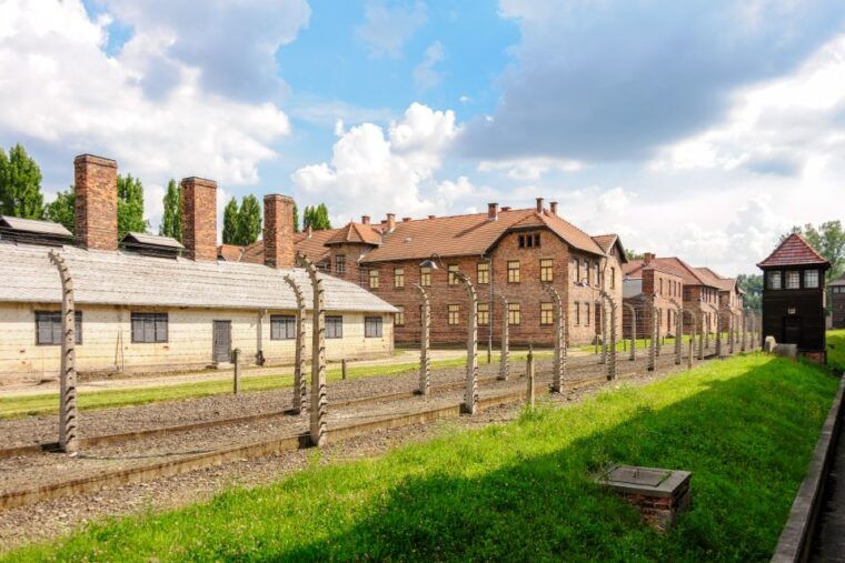 auschwitz-ticket-and-full-day-tour-from-krakow
