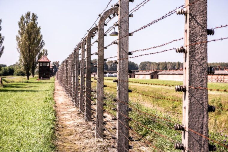 auschwitz-ticket-and-full-day-tour-from-krakow