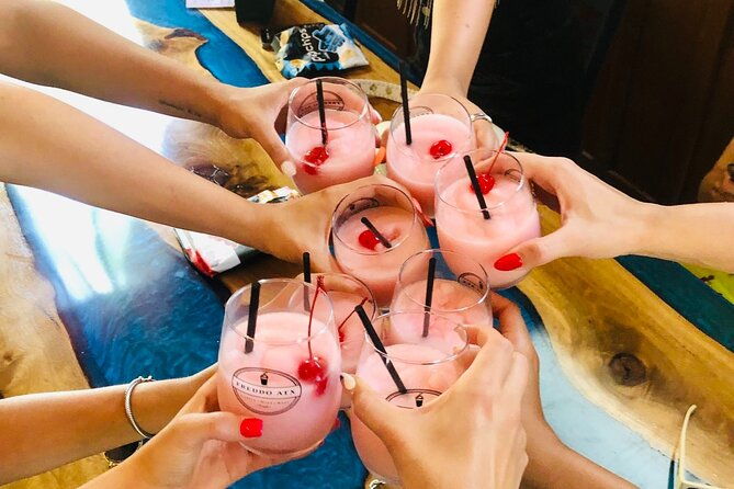austin-murals-mimosas-roofless-party-bus-tour-and-photoshoot-2