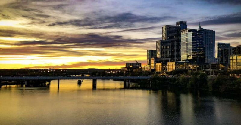 austin-sunset-boat-cruise-with-bat-watching