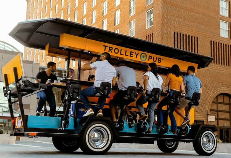 Austin: Trolley Pub Austin Private Group Tour - FAQs