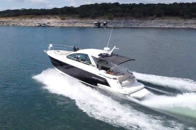 austin-yacht-charter-experience-on-lake-travis