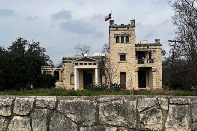 Austins Art and Architecture Panoramic Tour - What’s Included and What’s Not