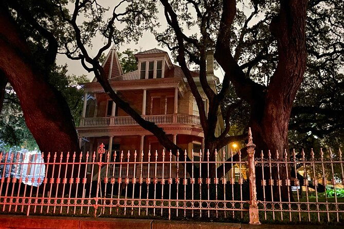 austins-famous-ghosts-smartphone-guided-audio-app-walking-tour