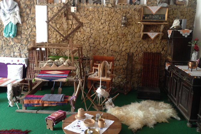 authentic-antique-museum-home
