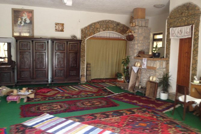 authentic-antique-museum-home