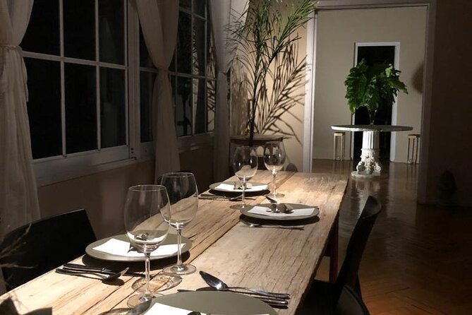 authentic-argentinian-dinner-in-a-19th-century-apartment