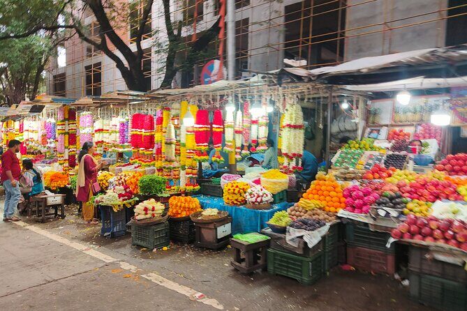 Authentic Bangalore: Lake, Temple, Market w/ Snacks - Authentic Experiences You’ll Take Away