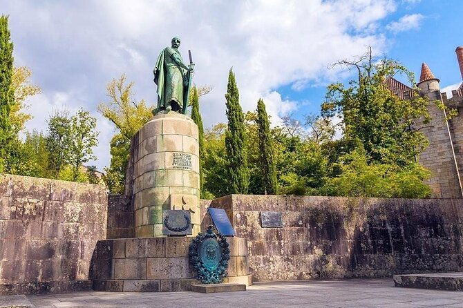 authentic-braga-guimaraes-small-group-lunch-and-vinho-verde