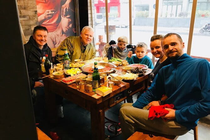 Authentic Chengdu Dining Experience with with Private Transfers - Who Will Love This Tour?