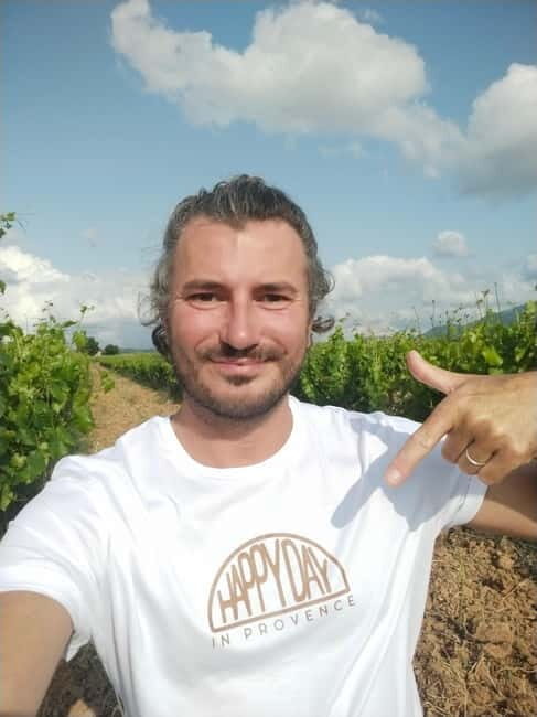 Authentic Countryside Wine Tour & Chic Aix-en-Provence - Play pétanque and enjoy local appetizers