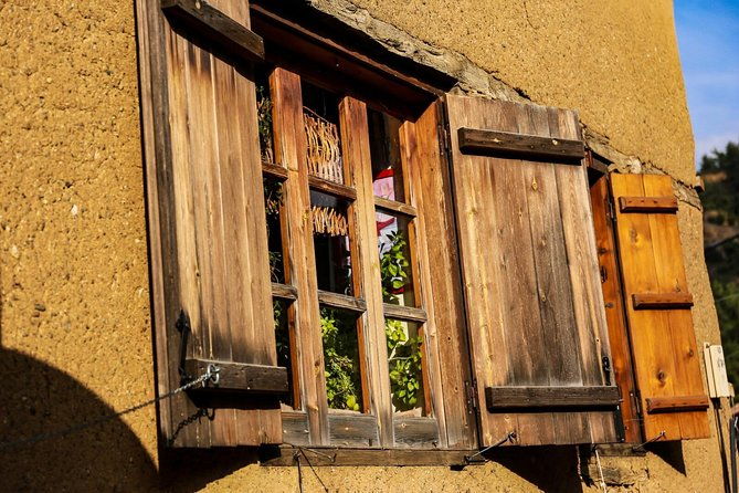 authentic-gourmet-tour-with-wine-and-food-tasting-from-paphos