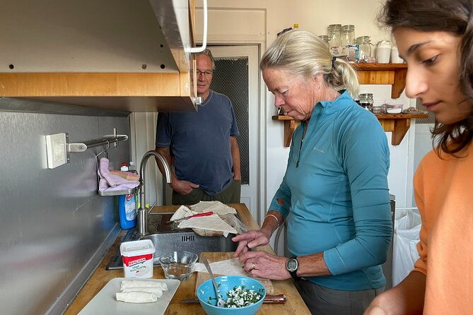 authentic-homemade-turkish-breakfast-cooking-with-local-friends-2