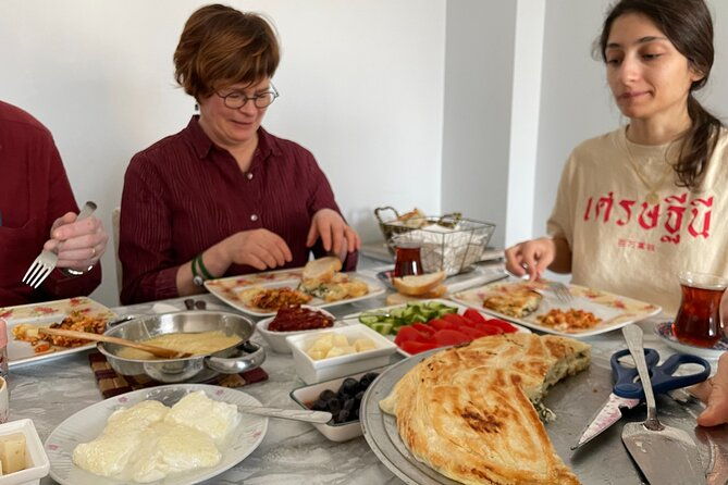 authentic-homemade-turkish-breakfast-cooking-with-local-friends-3