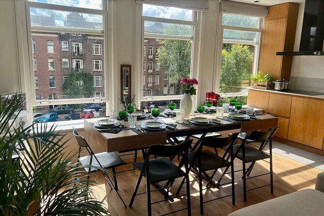 authentic-italian-dinner-in-cozy-canal-home-in-amsterdam