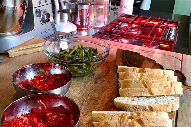 authentic-italian-dinner-in-cozy-canal-home-in-amsterdam