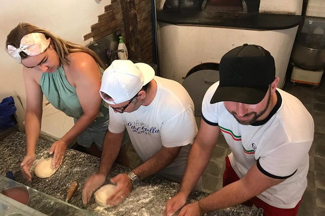 authentic-pizza-making-class-in-naples-with-appetizers-and-drink