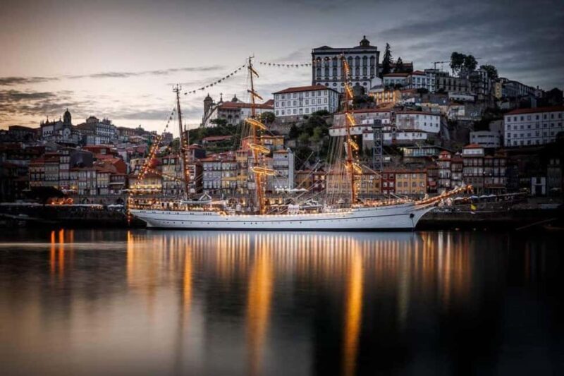 Authentic Porto Fado: A Cultural & Musical Evening - The Experience Itself