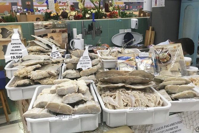 authentic-porto-food-tour-market-experience