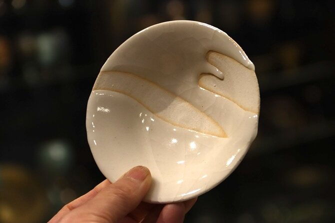 authentic-pure-gold-kintsugi-workshop-with-master-taku-in-tokyo