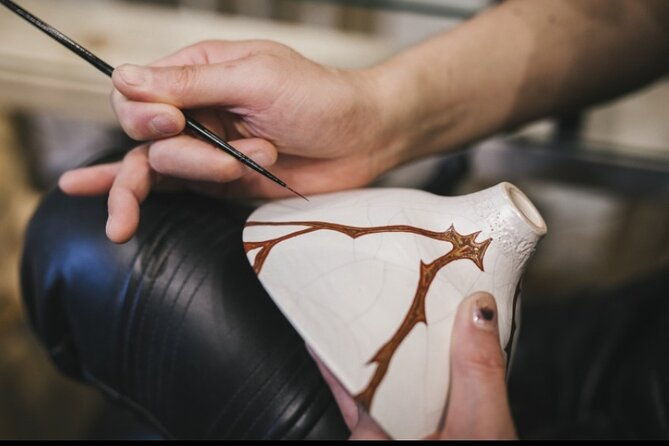 authentic-pure-gold-kintsugi-workshop-with-master-taku-in-tokyo