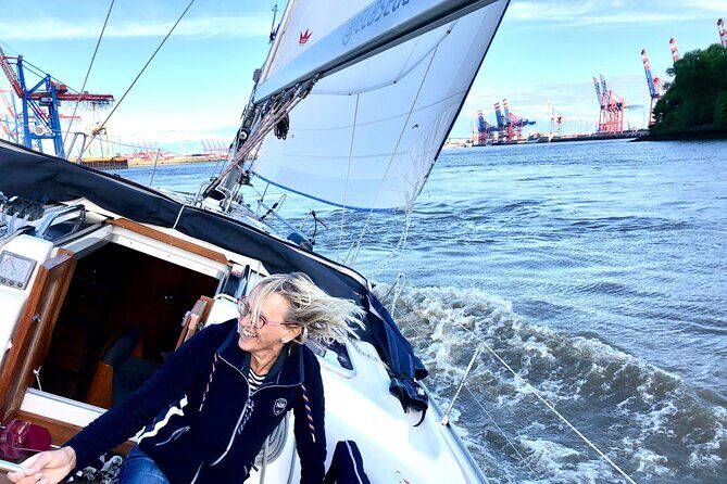 Authentic Sailingtrip "To the Gates of Hamburg" from Wedel - A Closer Look at the Sailing Itinerary and Experience