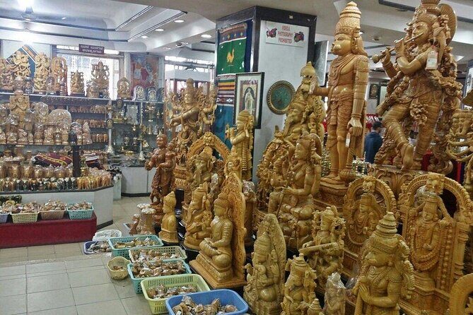 Authentic Shopping Experience in Bangalore for Souvenirs & Gifts - Key Points