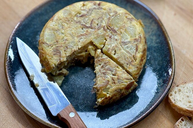 authentic-tapas-workshop-on-a-loft-space-in-barcelona