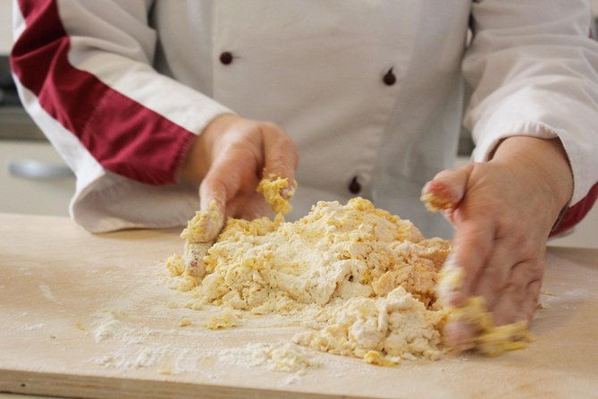 authentic-tuscan-pasta-class-in-florence-with-local-chef-cinzia