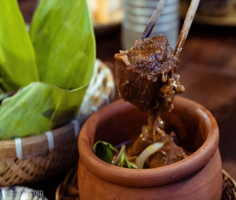 authentic-walking-street-food-tour-in-ho-chi-minh-city