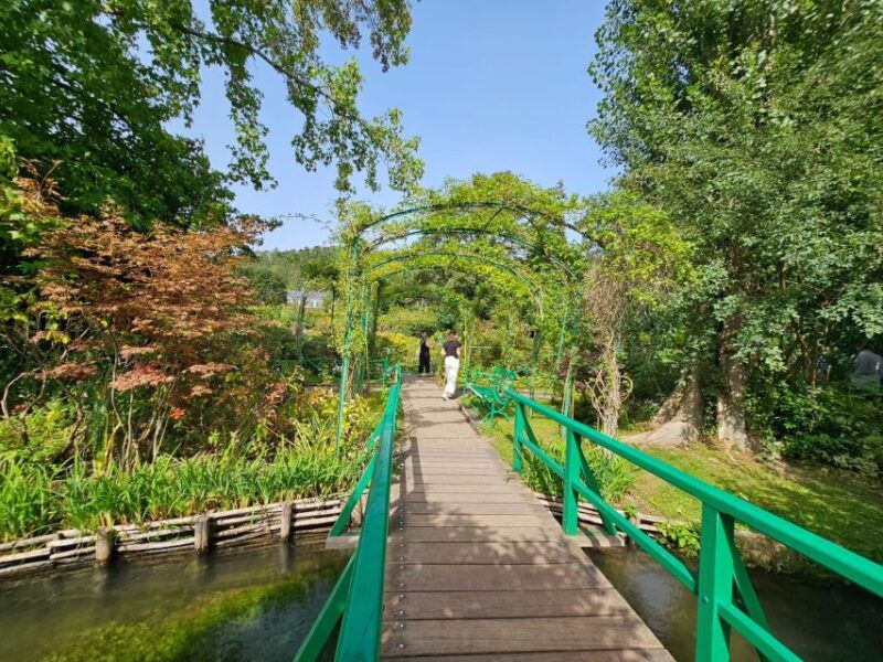 auvers-sur-oise-giverny-excursion-from-paris