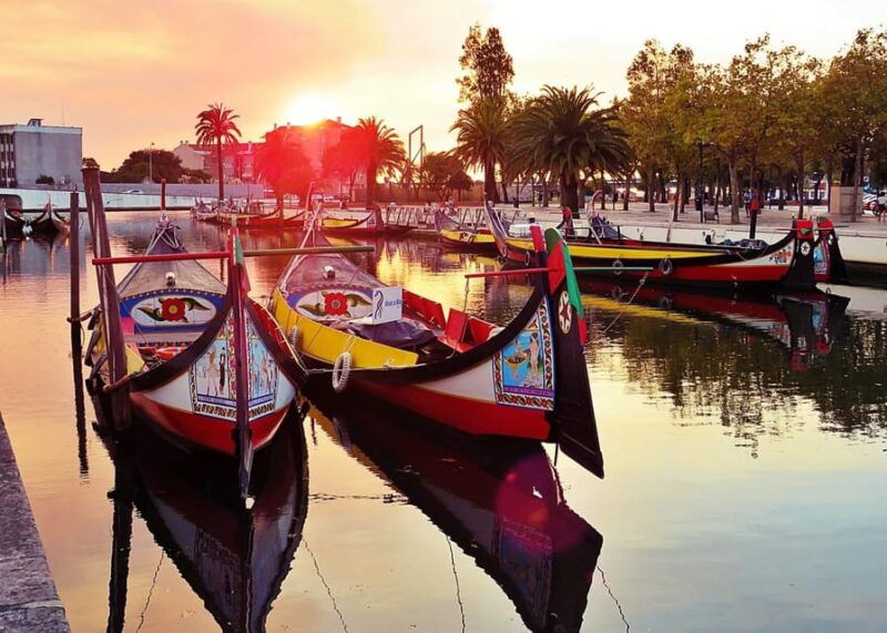 aveiro-e-costa-nova-private-full-day-tour-w-boat-from-porto