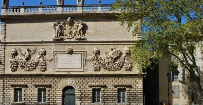 avignon-emblematic-squares-tour