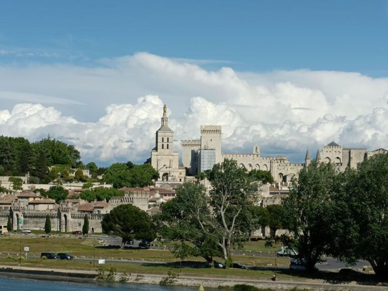 avignon-half-day-walking-tour-with-private-guide