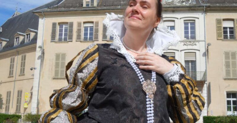 Avignon: Immersive Guided Tour of 1860 - FAQ