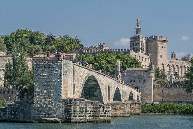avignon-scavenger-hunt-and-sights-self-guided-tour