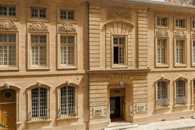 avignon-scavenger-hunt-and-sights-self-guided-tour