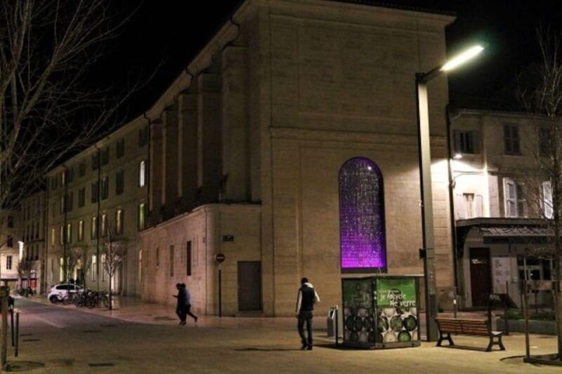 avignon-the-night-owl-between-past-and-present