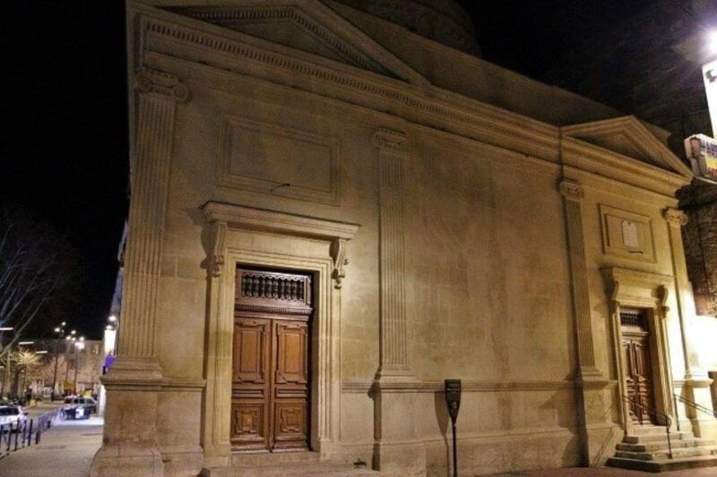 avignon-the-night-owl-between-past-and-present